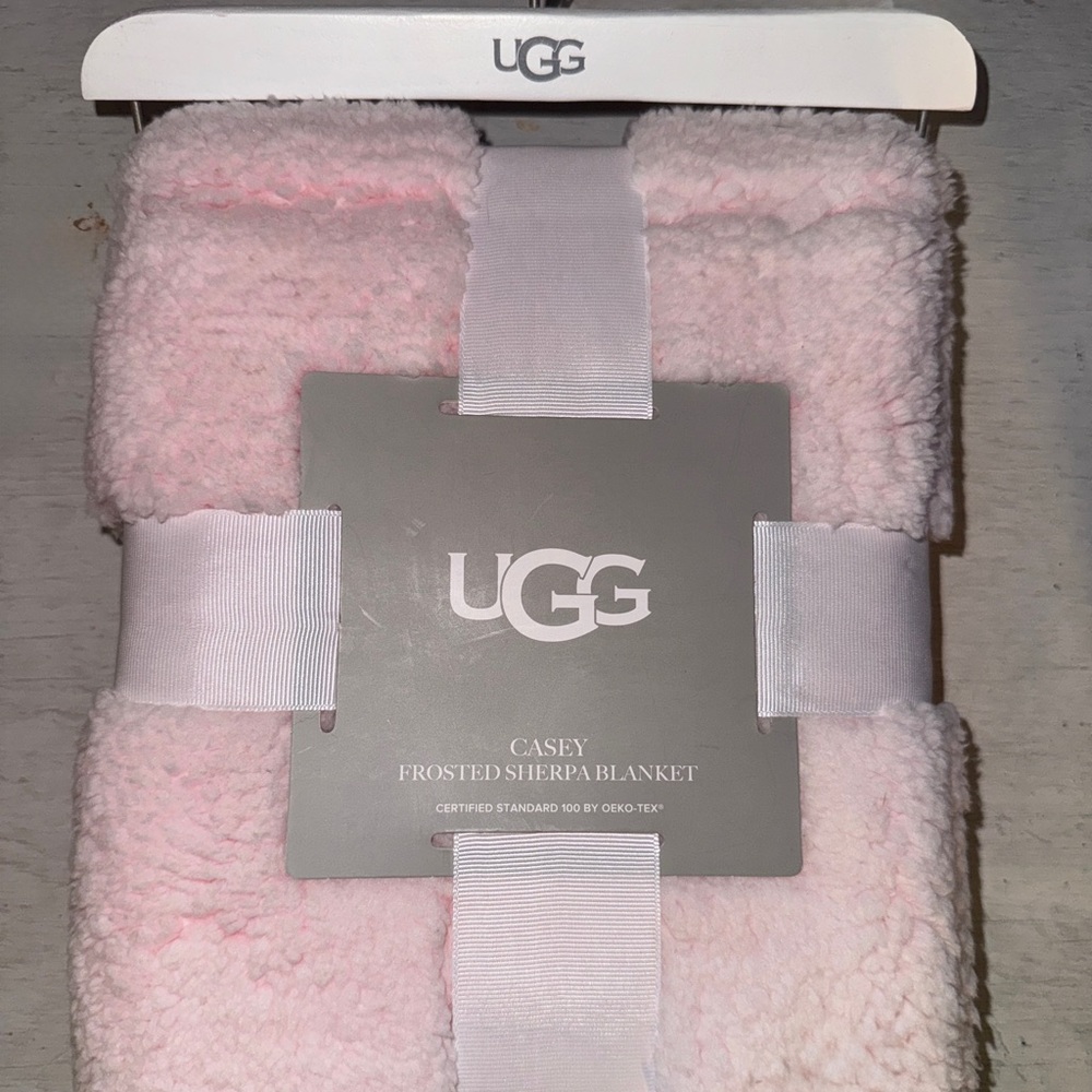 UGG Blush Sherpa Blanket